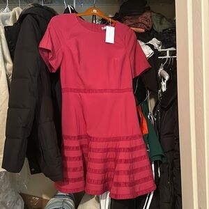 Medium women’s finder’s deess